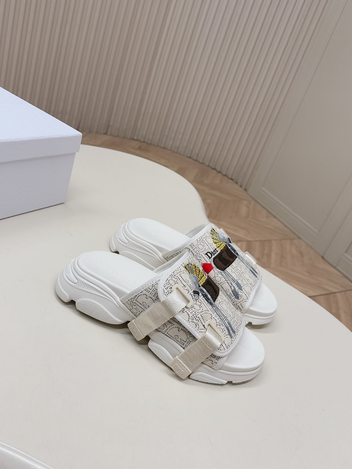 CD 26s  Platform Slippers 35 Cream White Canvas Lambskin 643810
