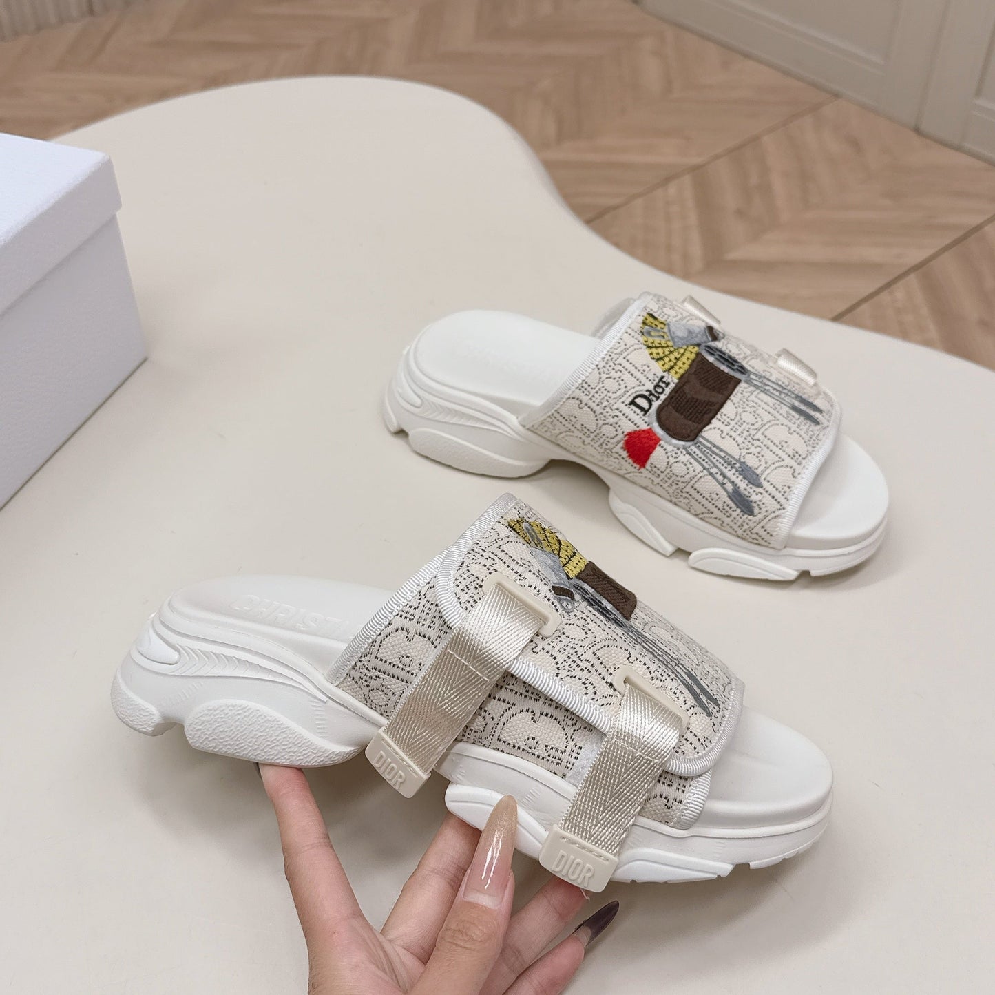 CD 26s  Platform Slippers 35 Cream White Canvas Lambskin 643810