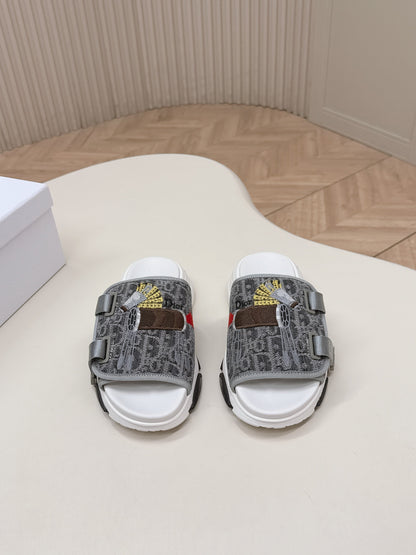 CD 26s  Platform Slippers 35 Gray White Canvas Lambskin 643811