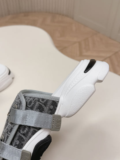 CD 26s  Platform Slippers 35 Gray White Canvas Lambskin 643811