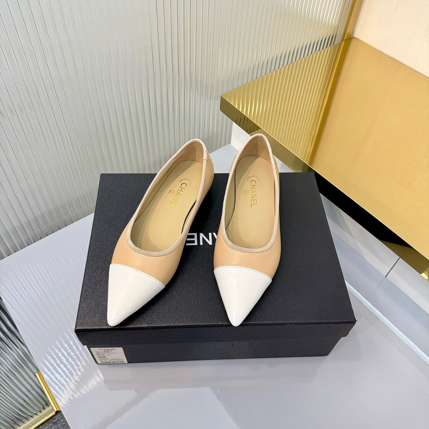 CC 2026 Ballet Flats Beige White Sheepskin 668125