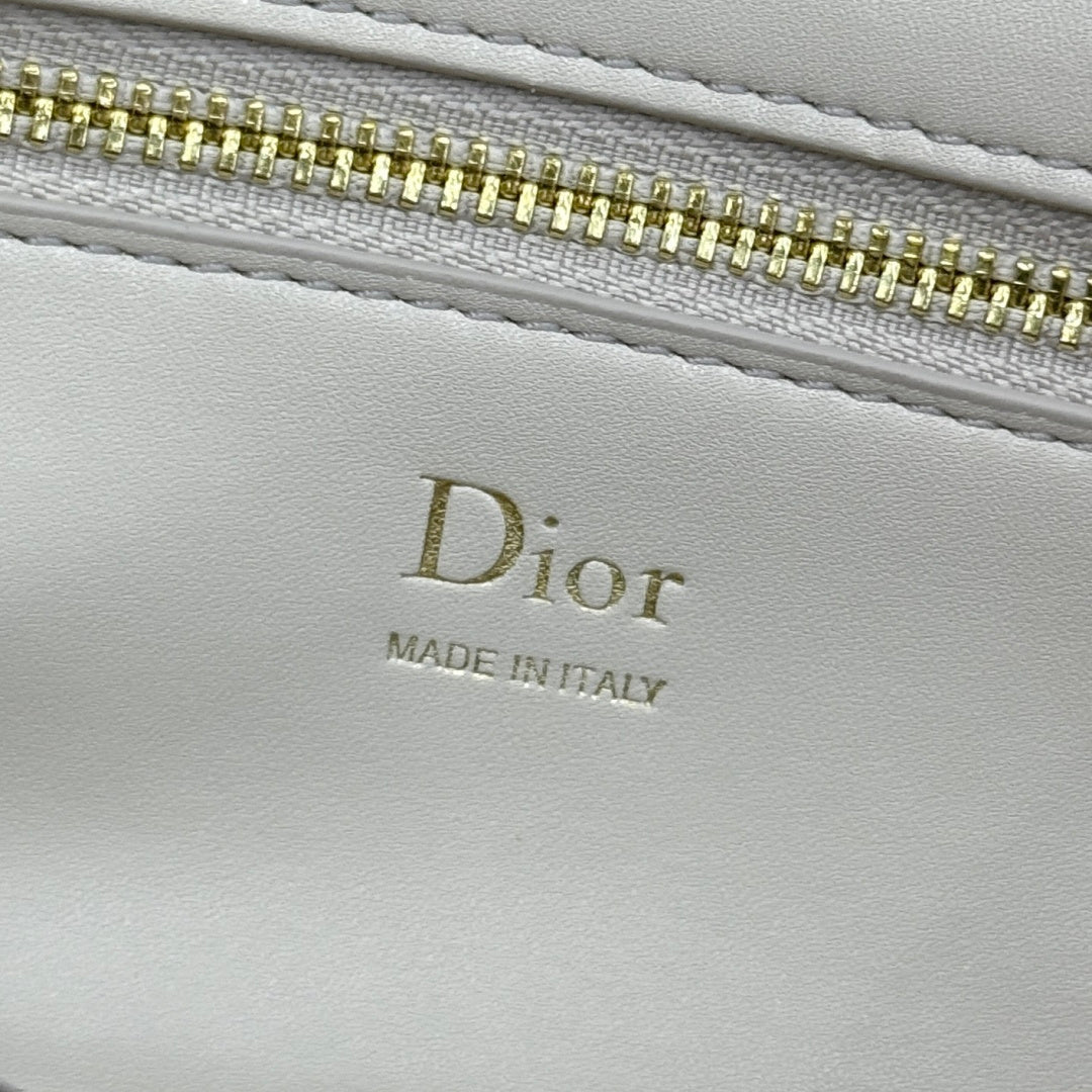 Dior 2026 Médaillon Flap Bag Rock Grey Grained Calfskin