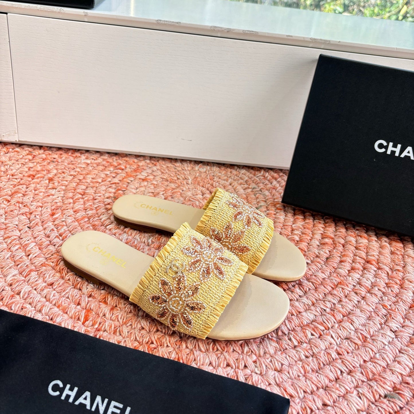 CC 26s Slippers Yellow Beige Fabric Sheepskin 648231