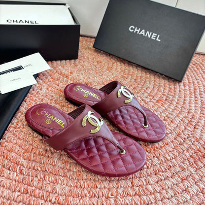 CC 26s Thong Sandals Burgundy Sheepskin 648257