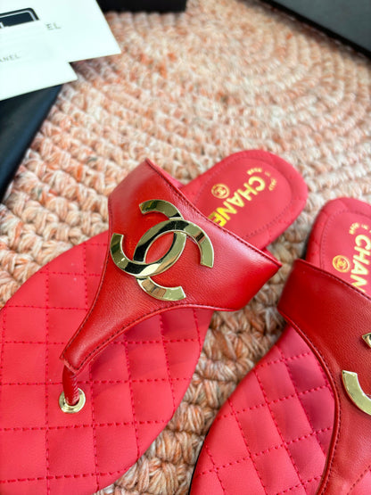 CC 26s Thong Sandals Red Sheepskin 648260