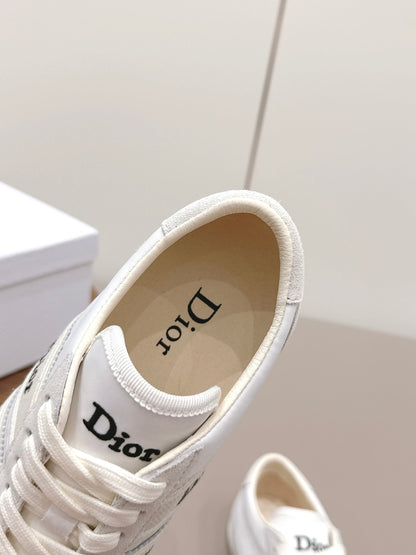 CD 26A Casual Sneakers White Ivory Lycra Fabric Suede 739337
