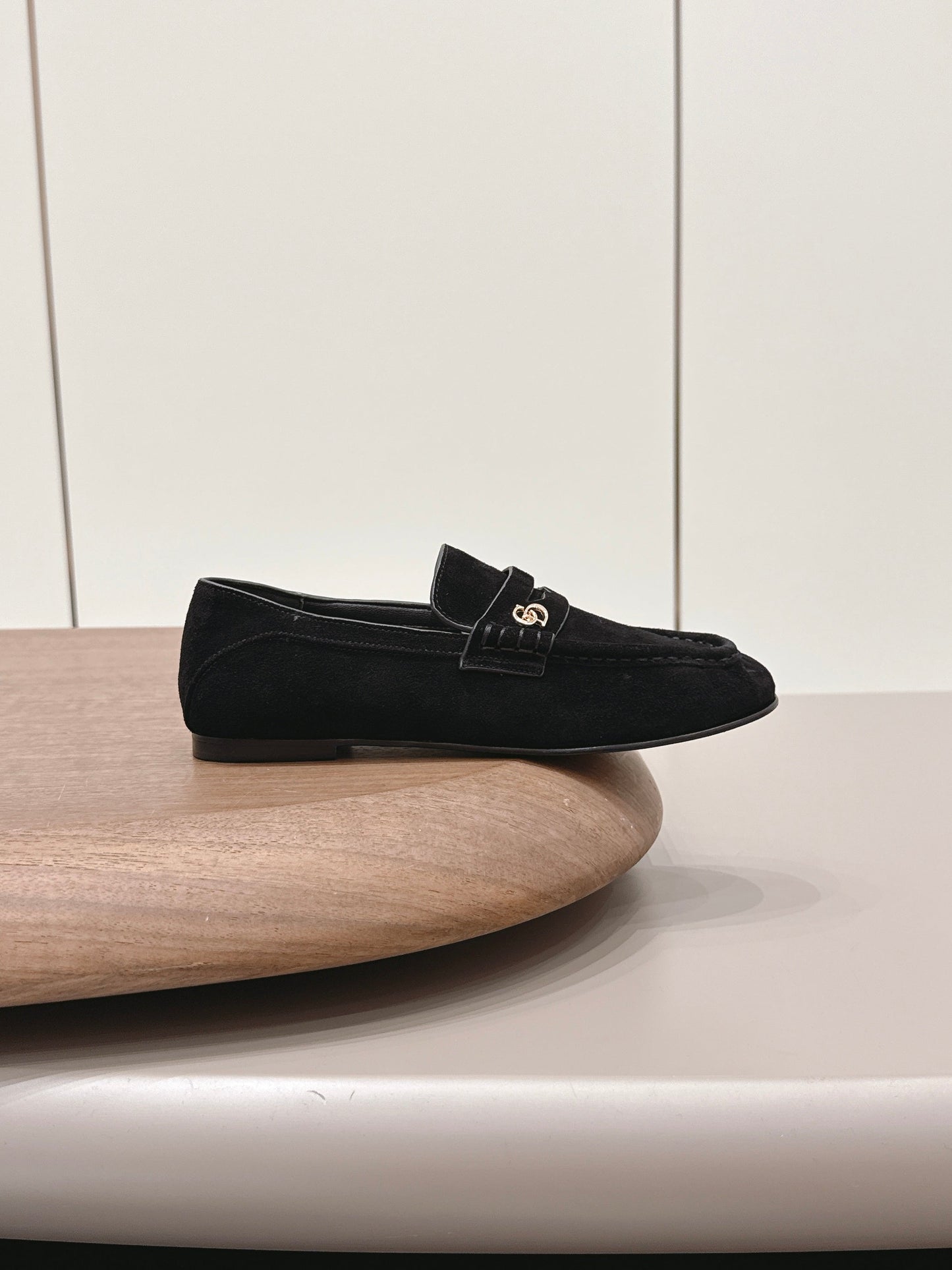 CD 26A Loafers Black Suede Leather