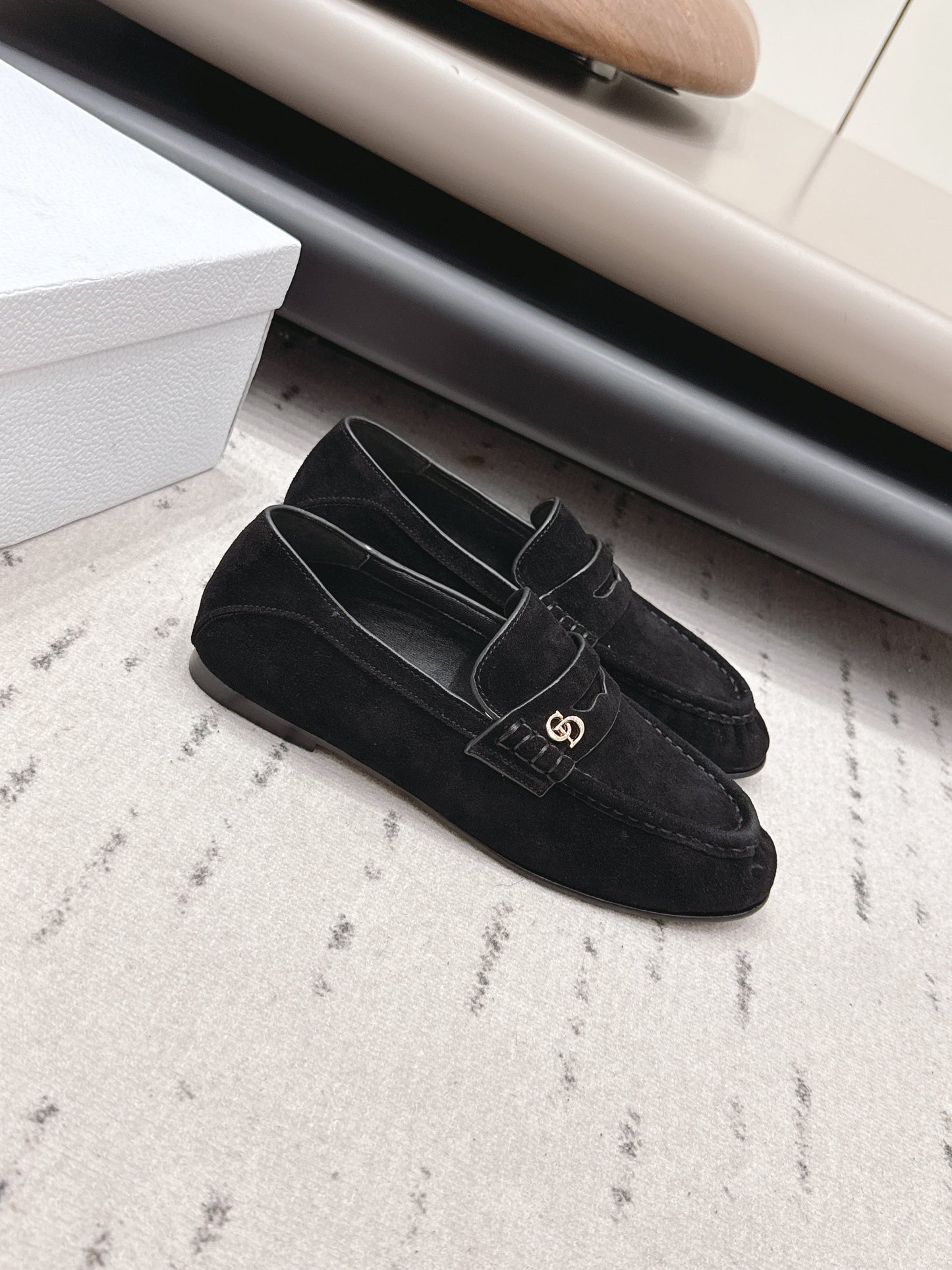 CD 26A Loafers Black Suede Leather