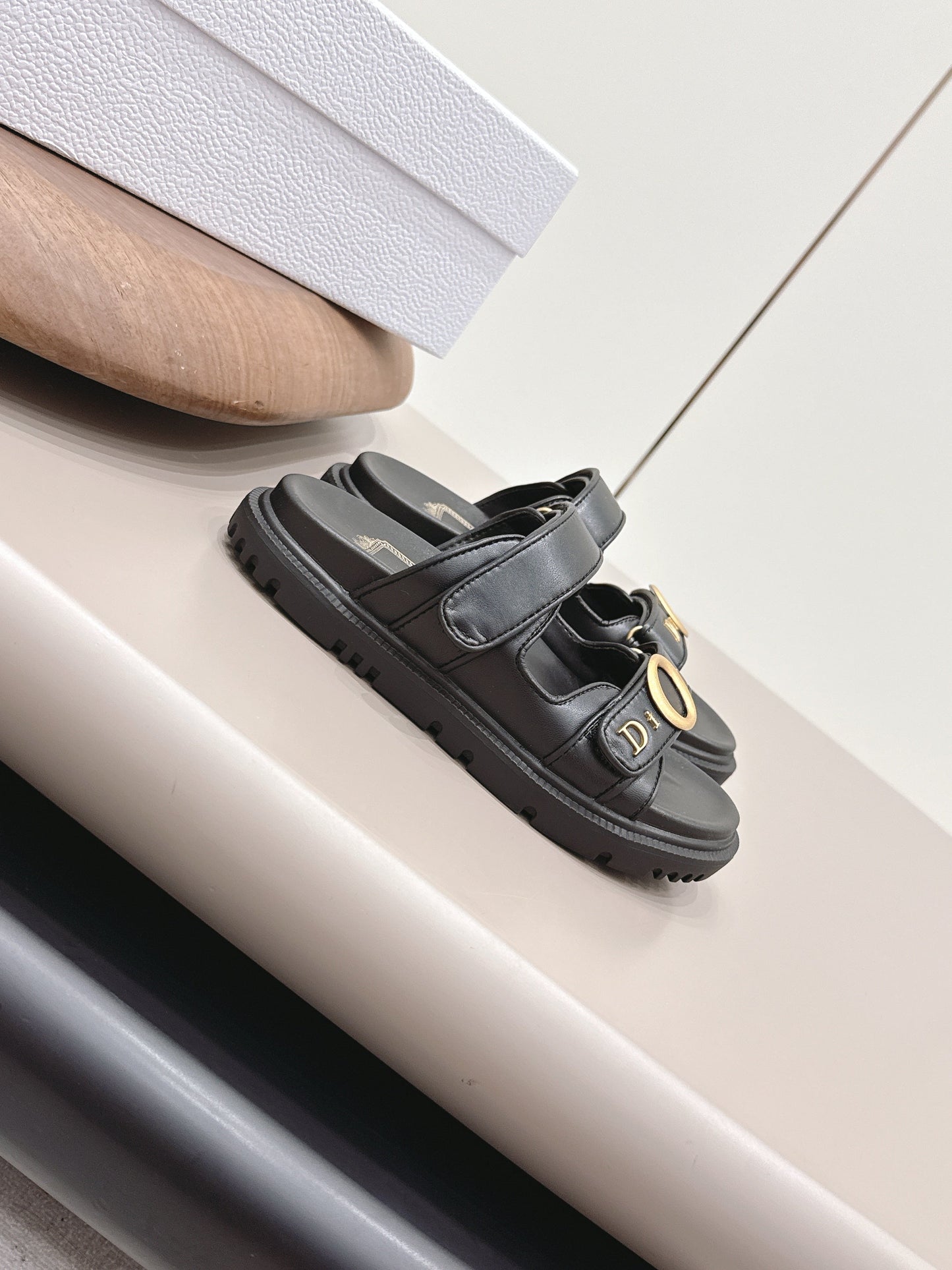 CD 26A Sandal Sheepskin Gold Buckle