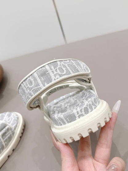 CD 26A Platform Sandal Jacquard Embroidered Fabric