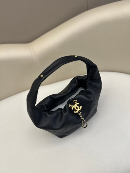 Chanel 2026 Large Hobo Bag 32cm Black Calfskin