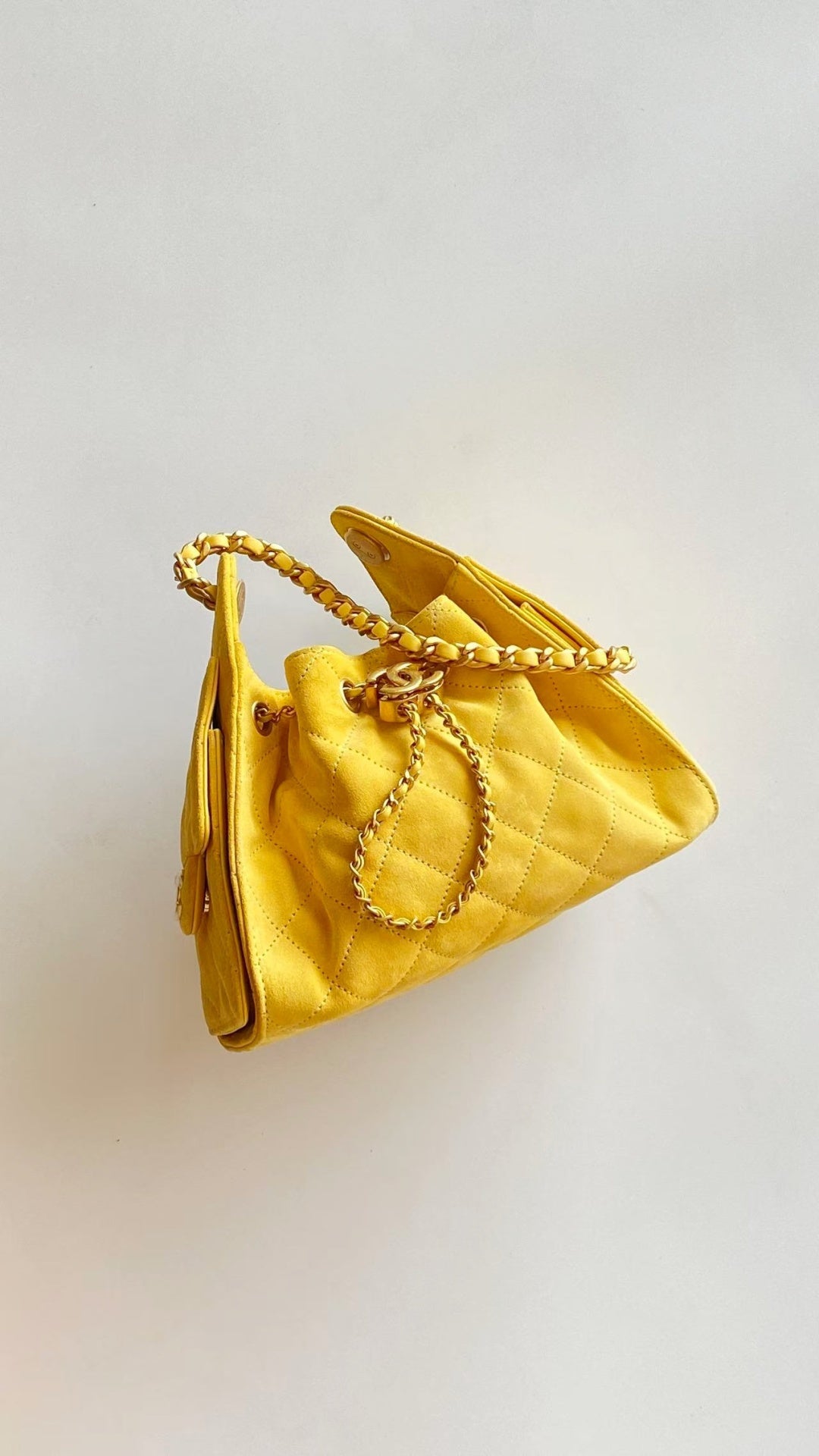 Chanel 25 Hobo Bag 22cm Yellow Gold Suede