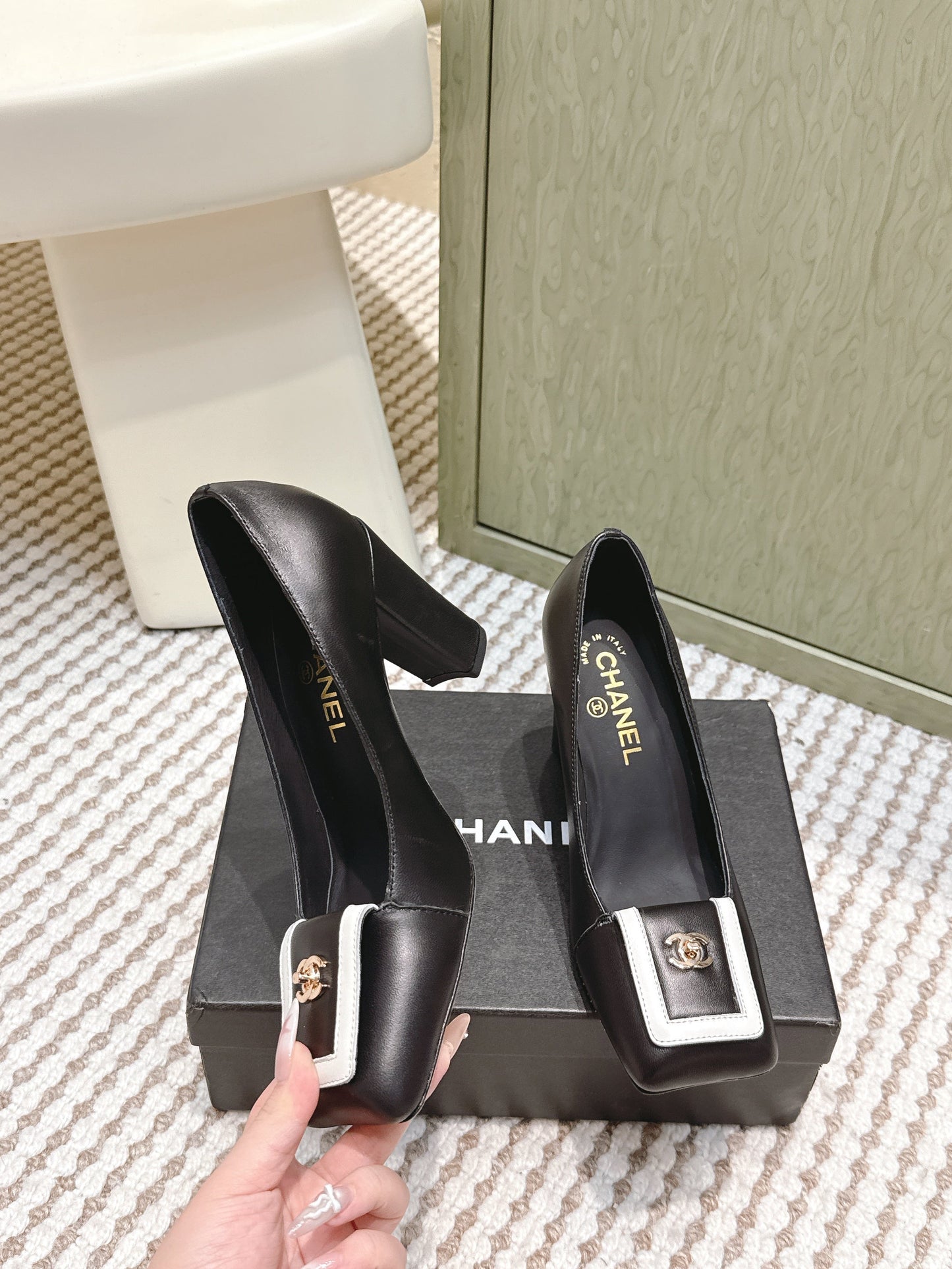 Chanel 2026 Pump Suede and Lambskin