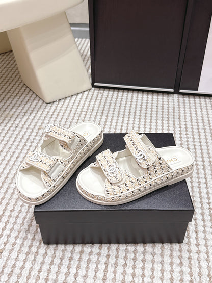 CC 26s Sandals Beige Leather Raffia 632397