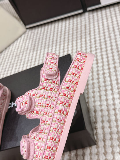 CC 26s Sandals Leather Raffia