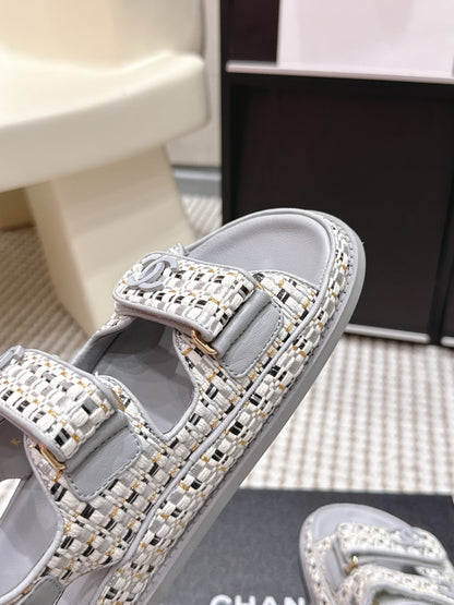 CC 26s Sandals Gray White Beige Leather 632403