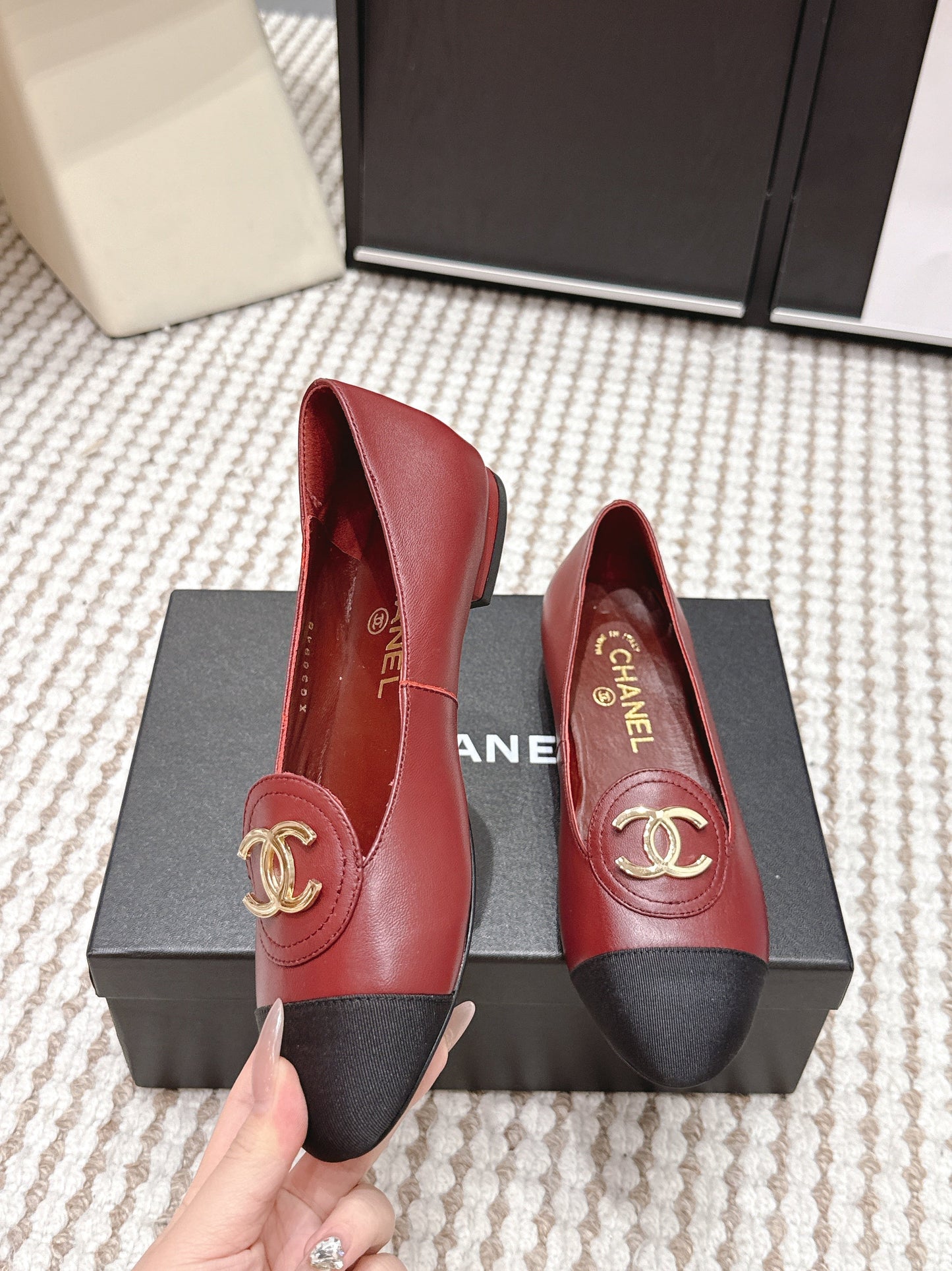 CC 26s Slip-on Flat Burgundy Black Calfskin 632342