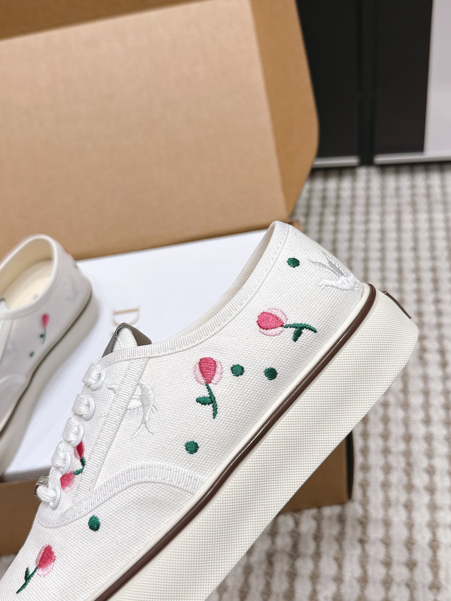CD 26 Platform Sneaker White Canvas 632440