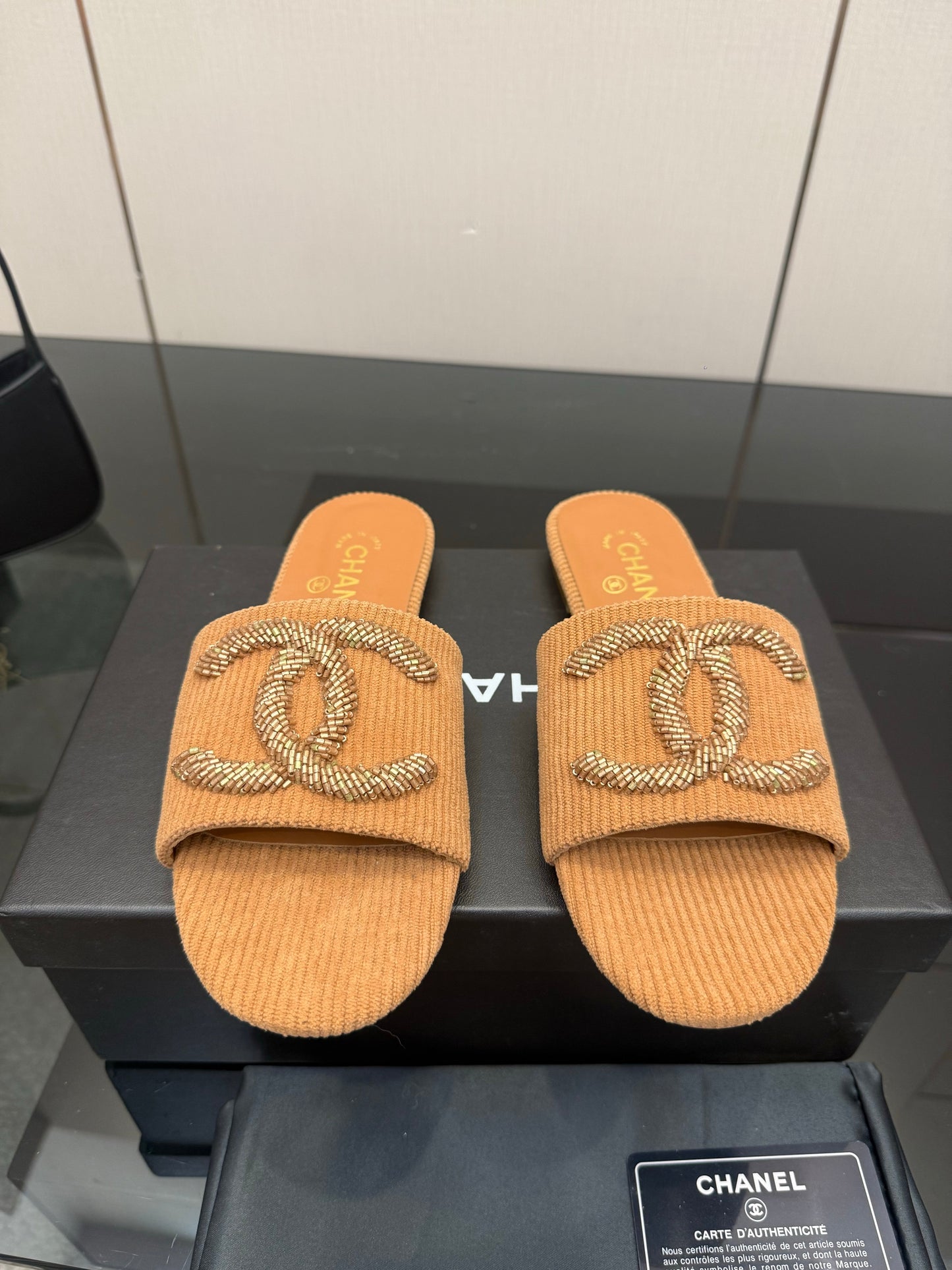 Chanel 2026 Slippers Leather Raffia Large Gold CC Logo 791589