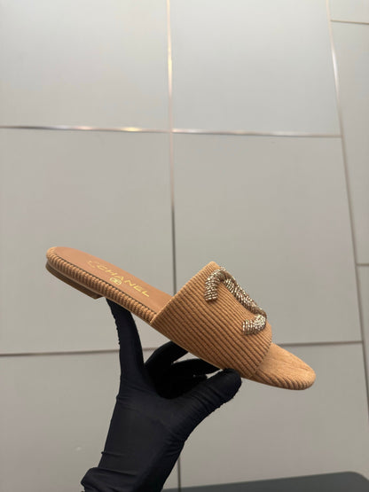 Chanel 2026 Slippers Leather Raffia Large Gold CC Logo 791589