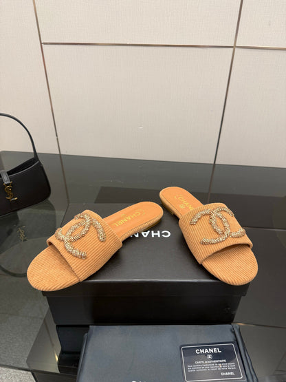 Chanel 2026 Slippers Leather Raffia Large Gold CC Logo 791589