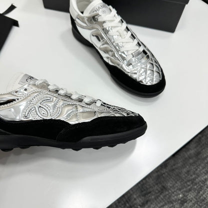 CC 26s Casual Sneakers Black Sliver Suede Cowhide 626457
