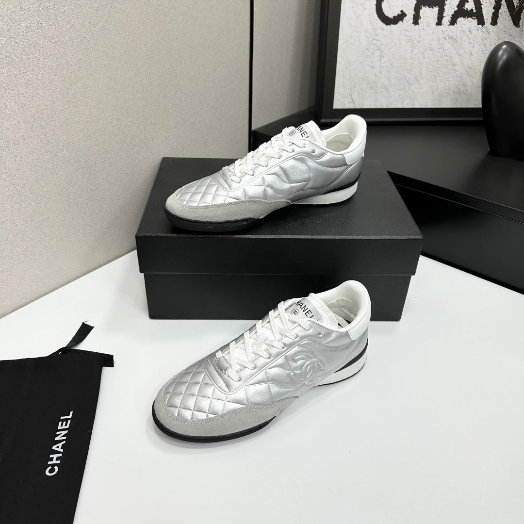 CC 26s Casual Sneakers Sliver Metallic Suede Cowhide 626460