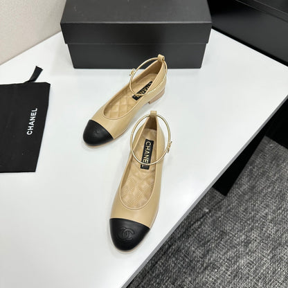 CC 26s Ballet Flats Beige Black Sheepskin 626303