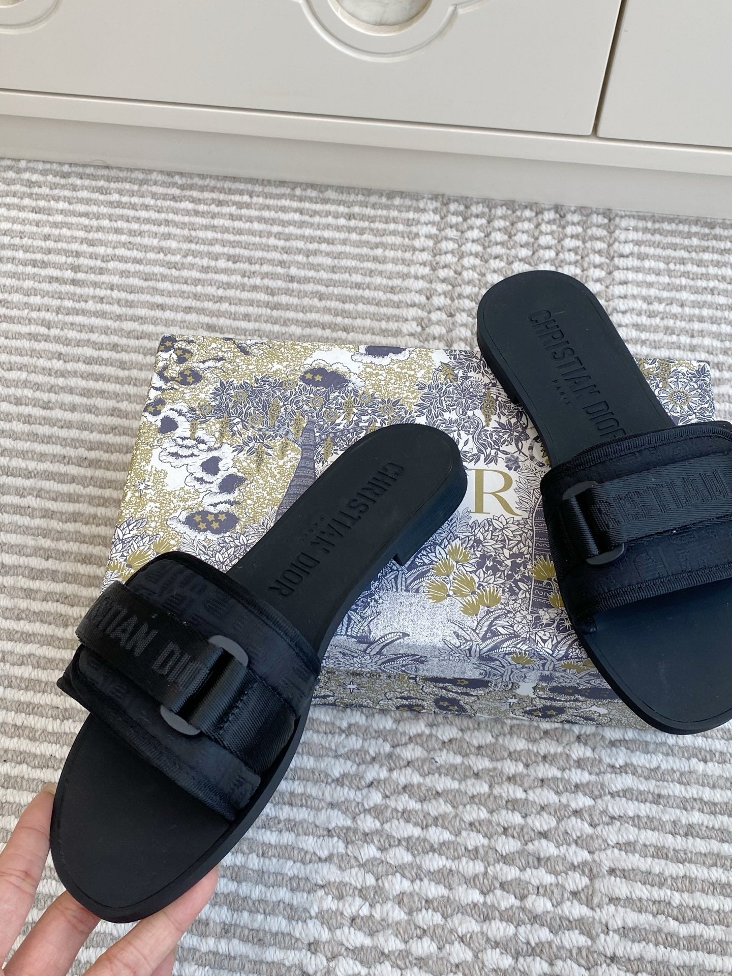 CD 26s Flat Slippers Black Canvas Rubber 648131