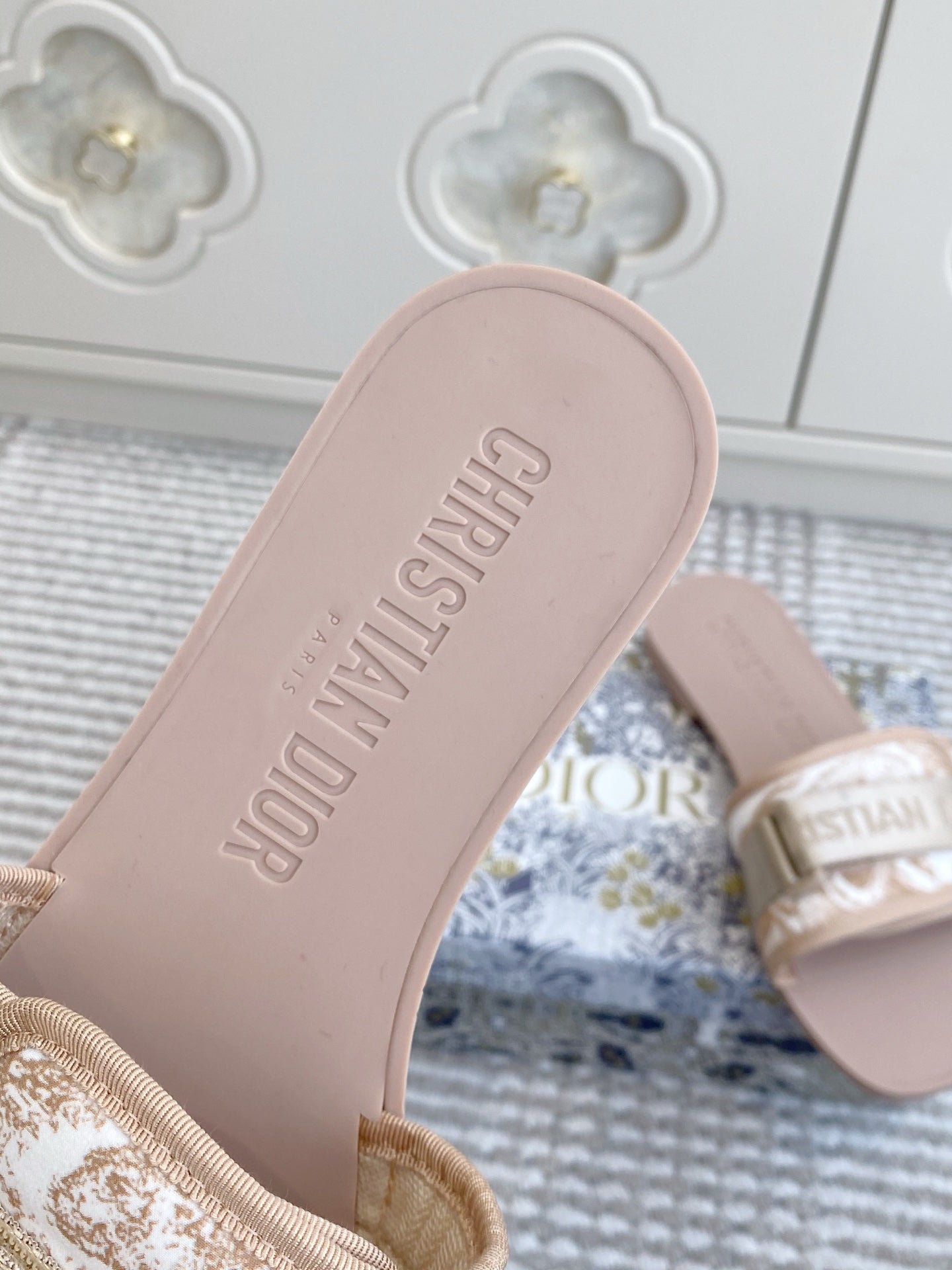 CD 26s Flat Slippers Canvas Rubber 648132