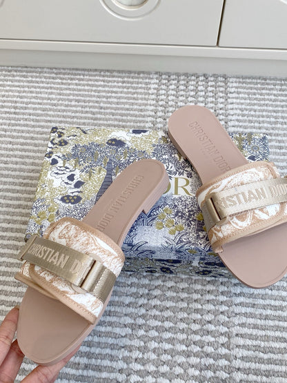 CD 26s Flat Slippers Canvas Rubber 648132