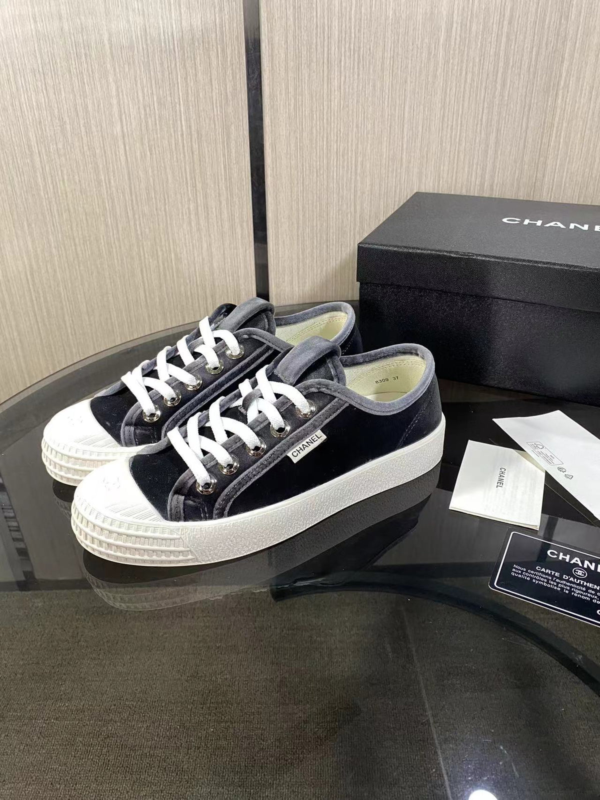 CC 26s Sneaker Black Velvet 799314