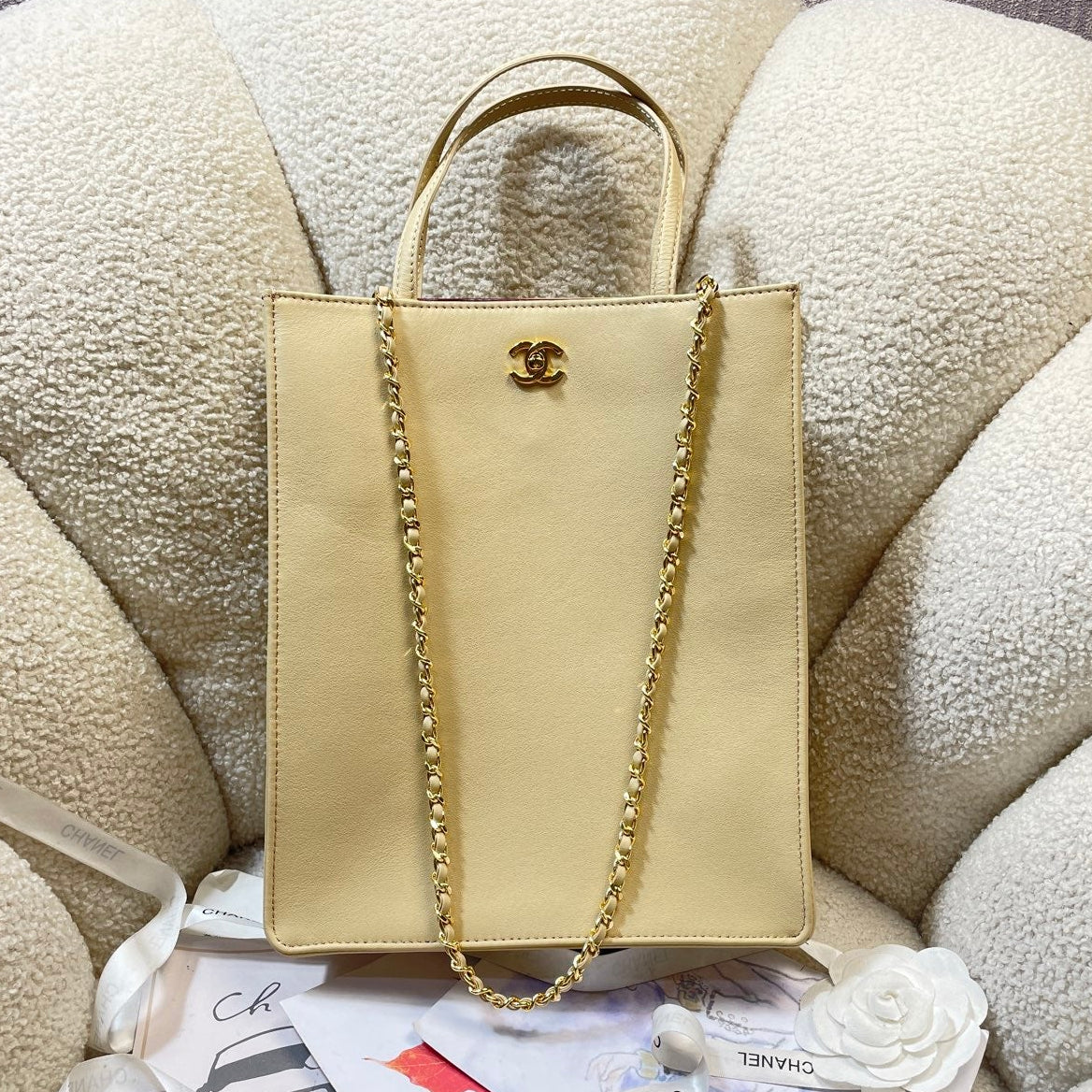 Chanel 2026 Shooping Bag 28.5cm Calfskin With Gold Metal 378587