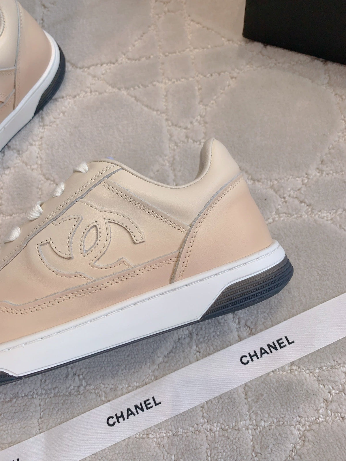 CC 2024 Logo Sneakers Beige Lambskin 906412