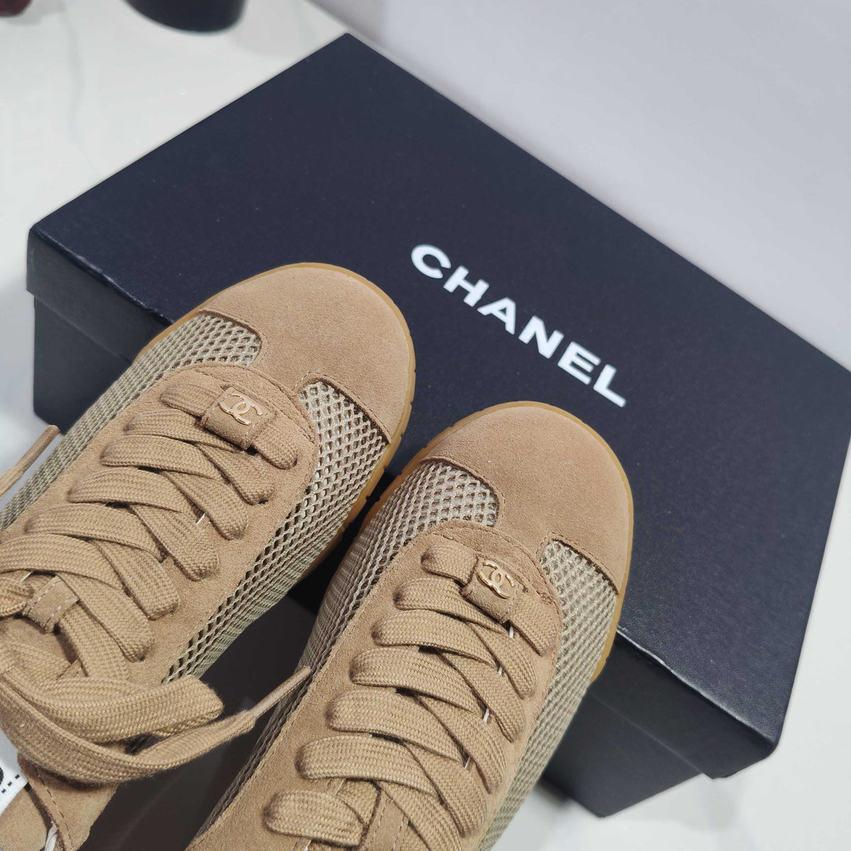 CC 26s Sneakers Beige Suede Mesh 953775