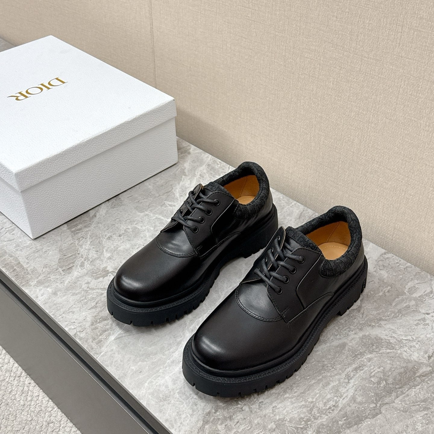 CD 26 Vintage Loafers Black Calfskin 608797