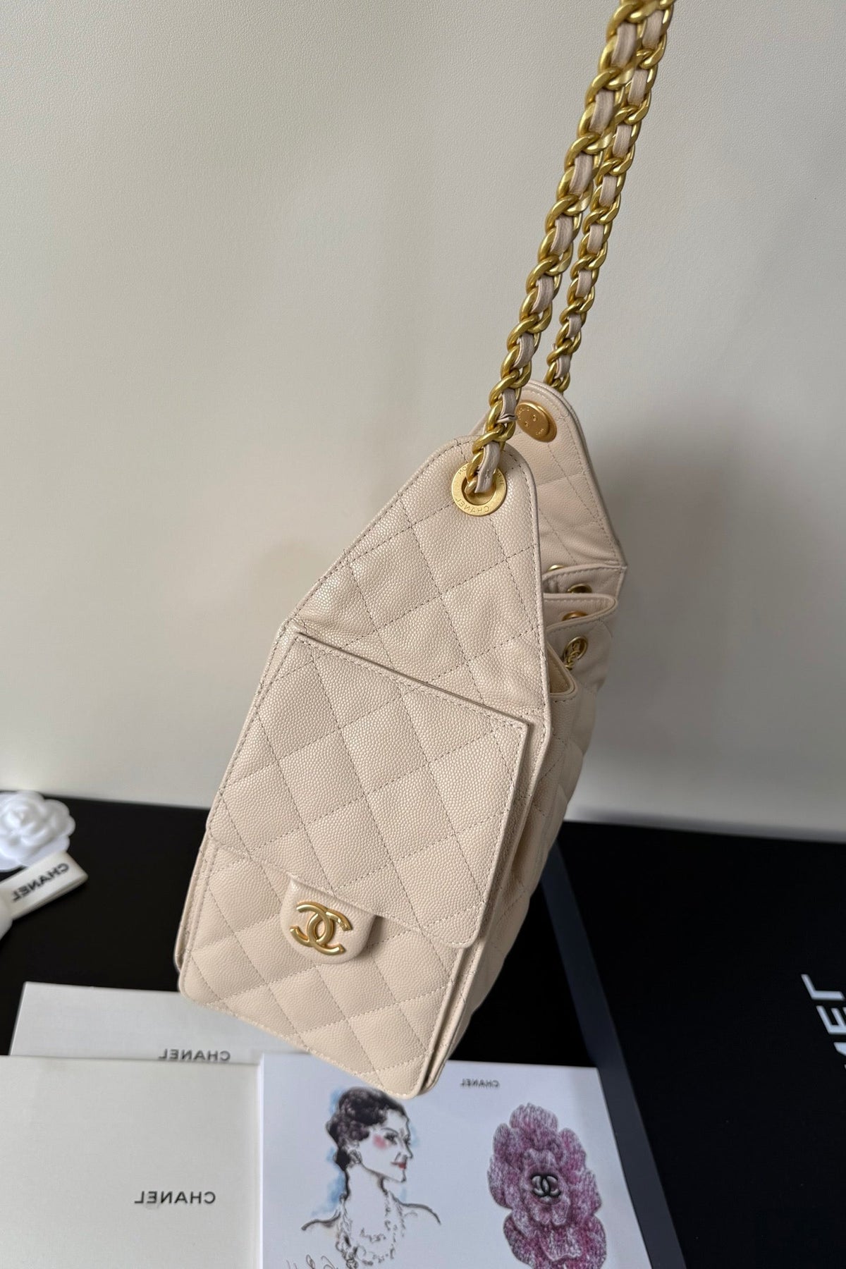 CC 25 Hobo Bag Light Beige Grained Calfskin Leather GHW 282502