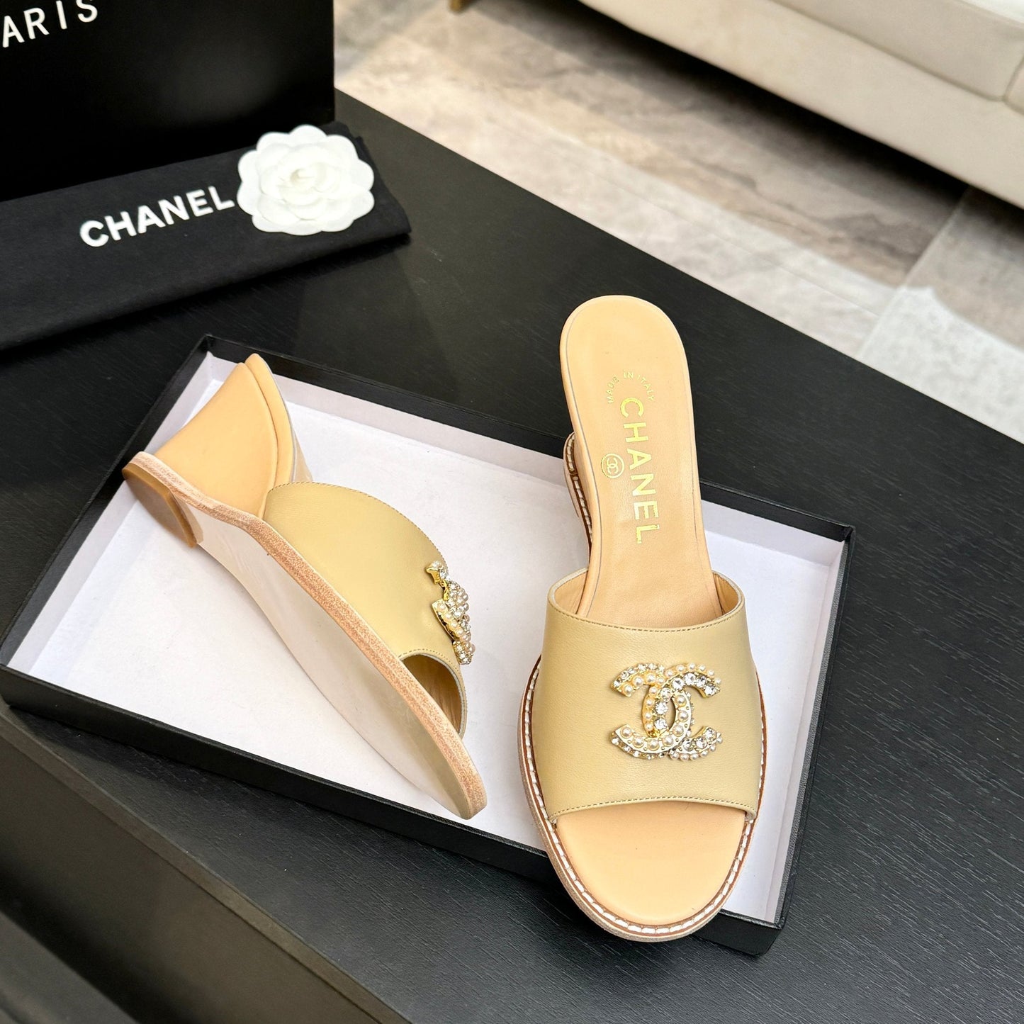CC 2026 Wedge Sandals 65 Beige Lambskin 667774