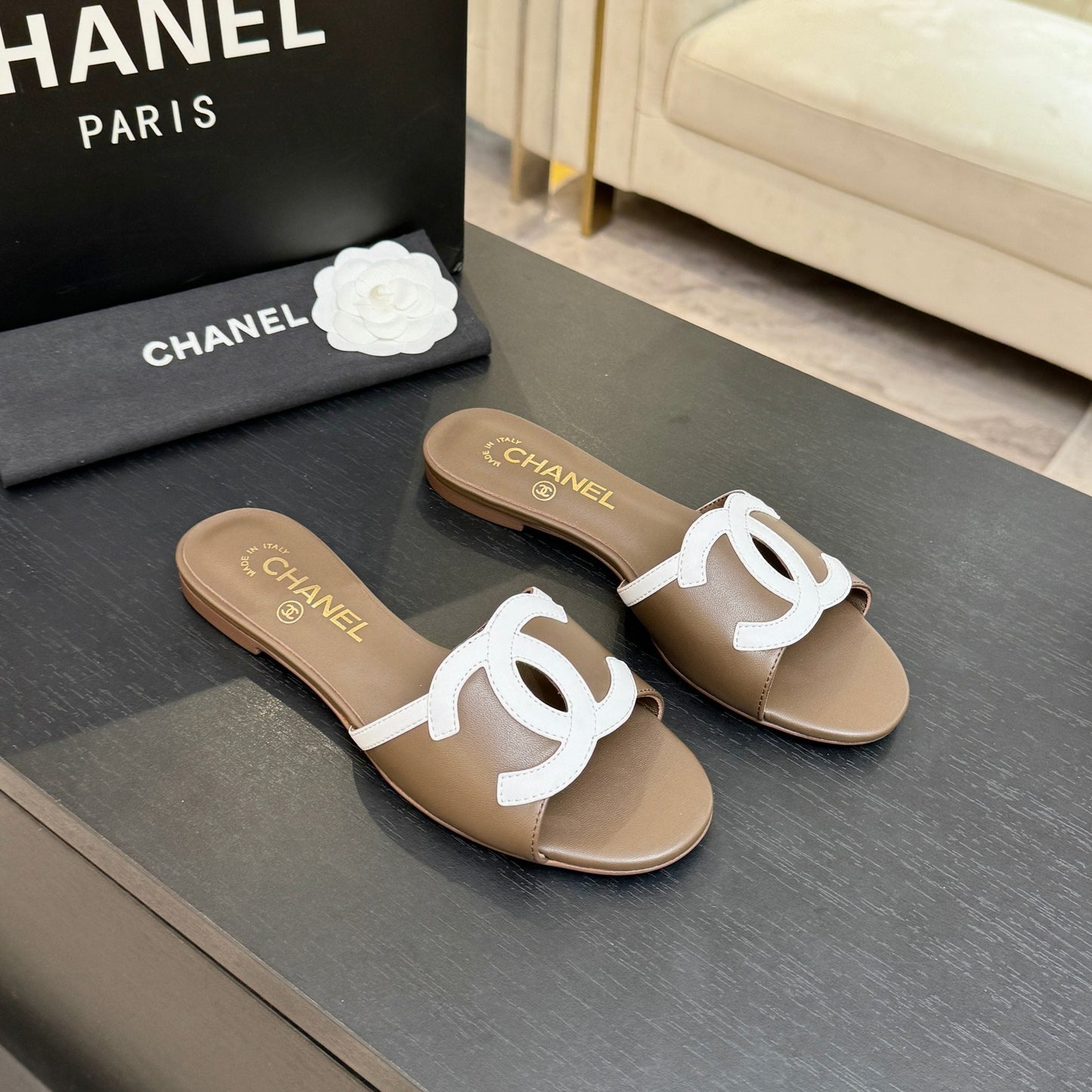 CC 2026 Flat Slippers Olive Green Sheepskin Double C 700453