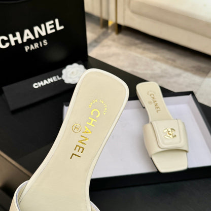Chanel 2026  Double C Buckle Square Toe Slipper White Lambskin 673031