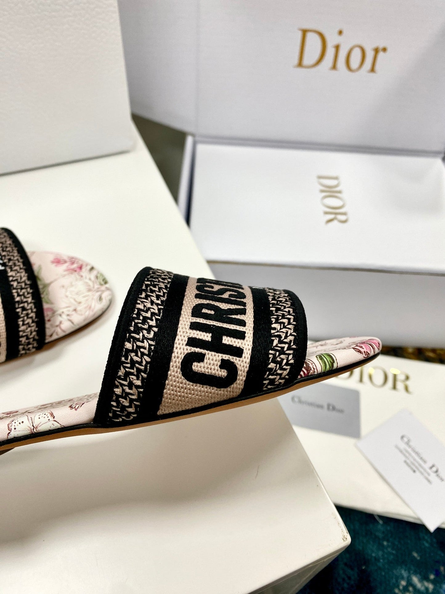 CD 26s Embroidered Sandals Light Pink Black Canvas Leather 683010