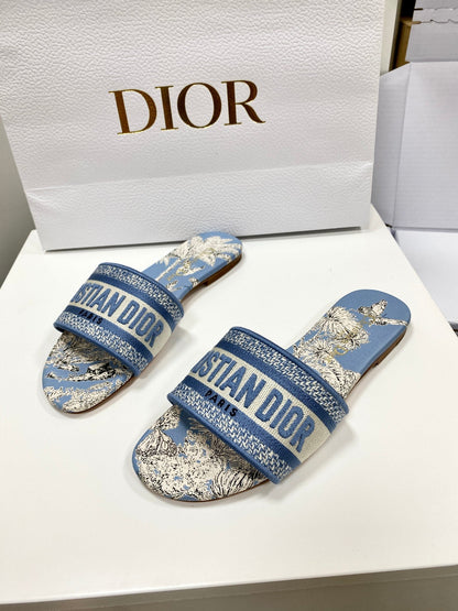 CD 26s Embroidered Sandals Blue Beige Canvas Leather 683014