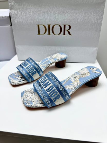 CD 26s Embroidered Sandals Blue Beige Canvas Leather 683014