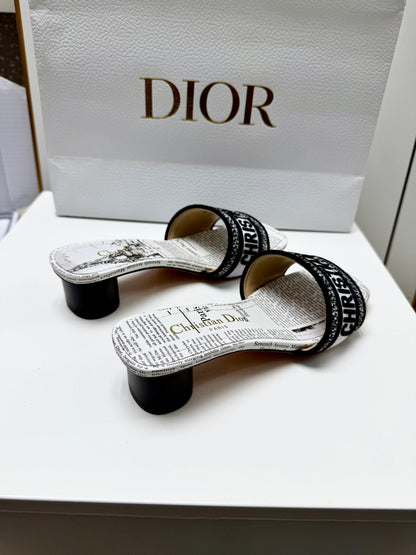 CD 26s Embroidered Slippers Black White Canvas Leather 683019