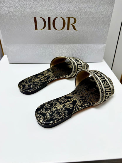 CD 26s Embroidered Sandals Black Gold Genuine Leather 683025