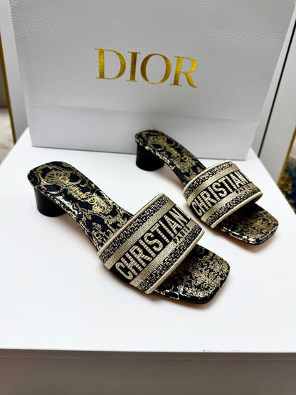 CD 26s Embroidered Sandals Black Gold Genuine Leather 683025