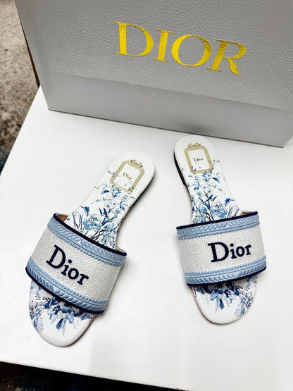 CD 26s Floral Embroidered Sandals White Blue Canvas 683028