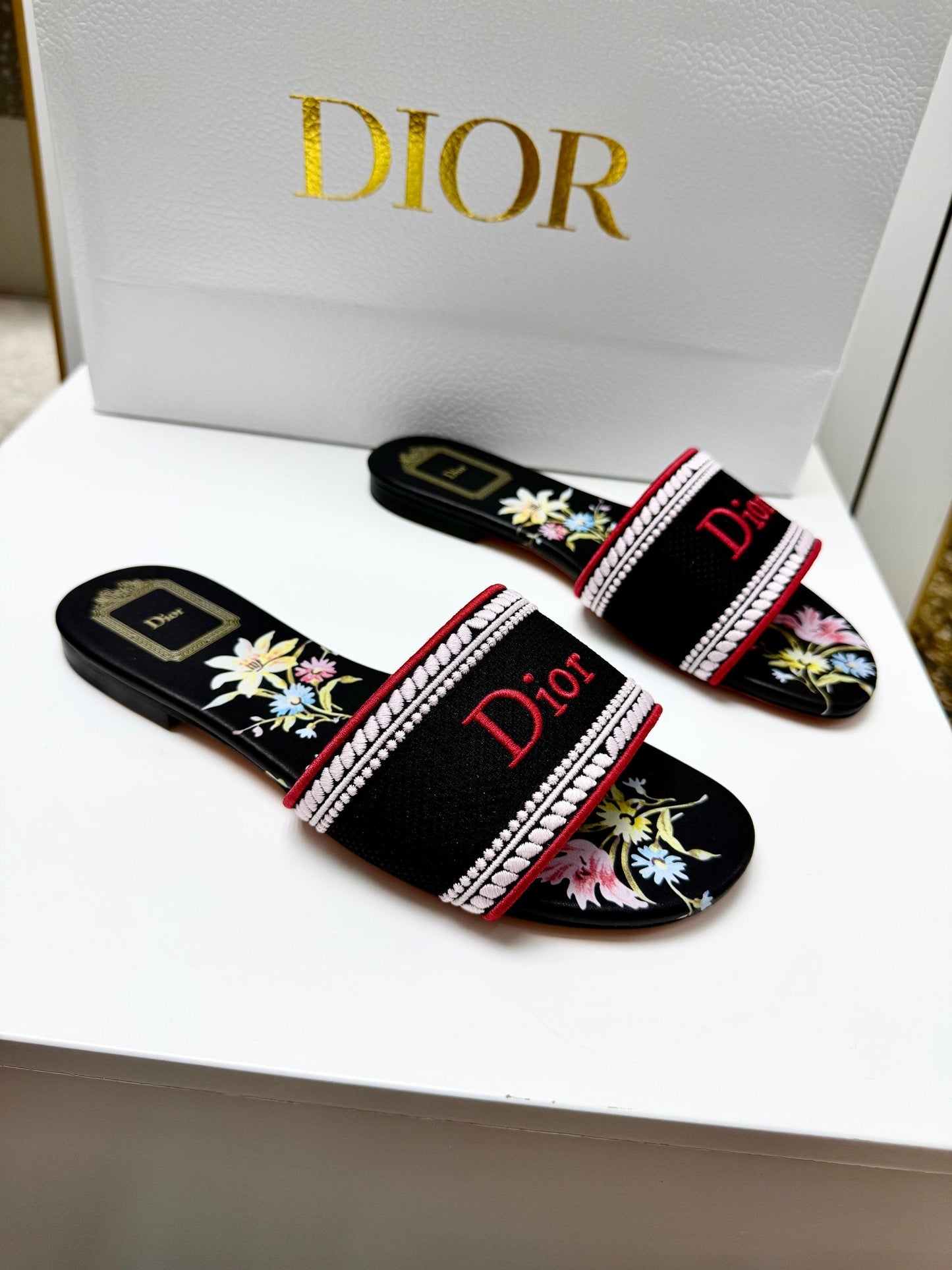 CD 26s Floral Embroidered Sandals Black Canvas 683030