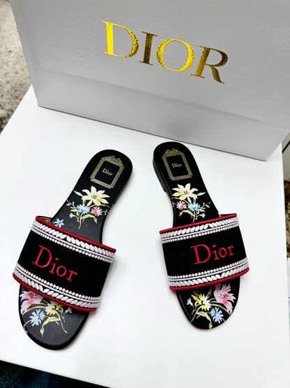 CD 26s Floral Embroidered Sandals Black Canvas 683030
