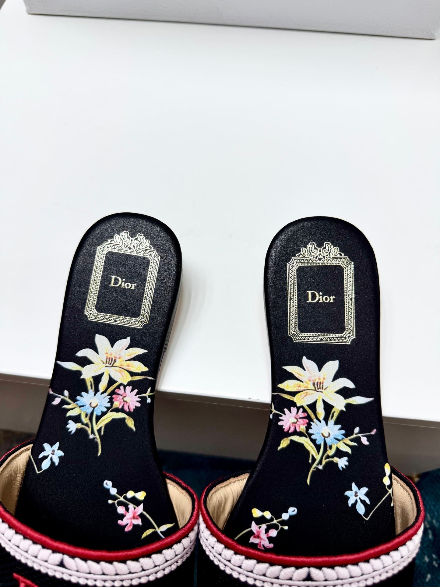 CD 26s Floral Embroidered Sandals Black Canvas 683030